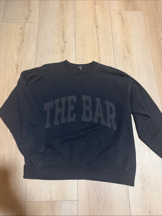 The Bar Tops - The Bar varsity crewneck|Size M|Black